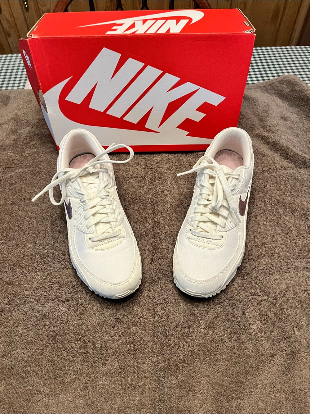 Nike Women's Air Max 90 Cream Sneakers with Pink Swoosh
